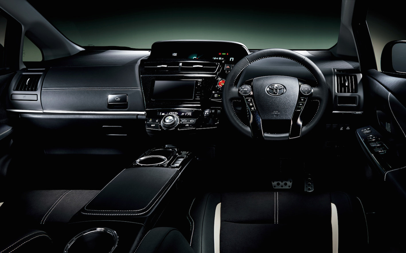 Toyota harrier салон
